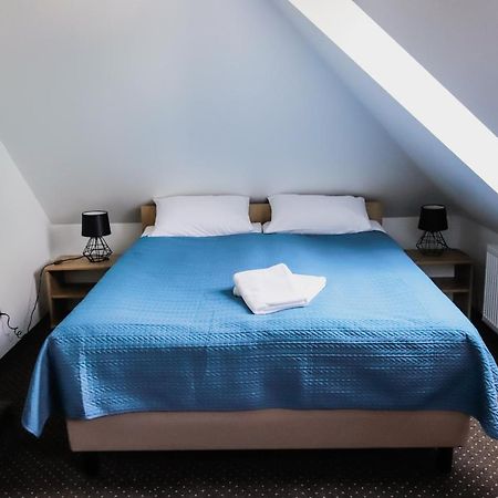 Kalinowy Sen Hotel Варшава Екстериор снимка