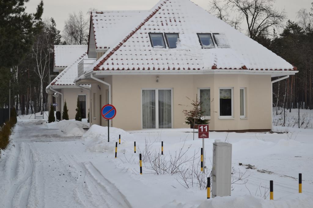 Kalinowy Sen Hotel Варшава Екстериор снимка