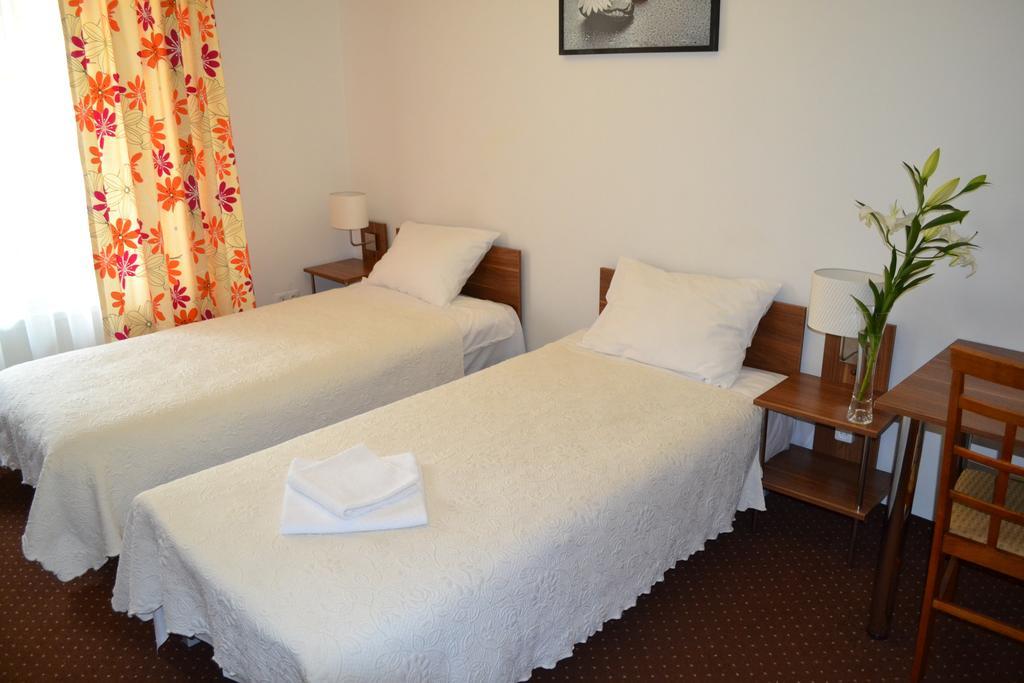 Kalinowy Sen Hotel Варшава Стая снимка