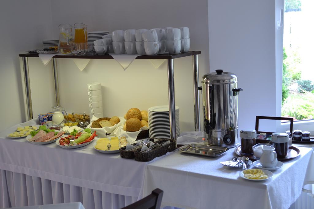 Kalinowy Sen Hotel Варшава Екстериор снимка
